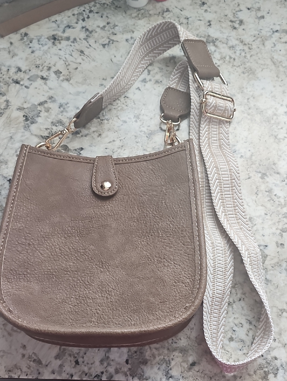 NWOT Brown Leather Crossbody 7.5"x8"